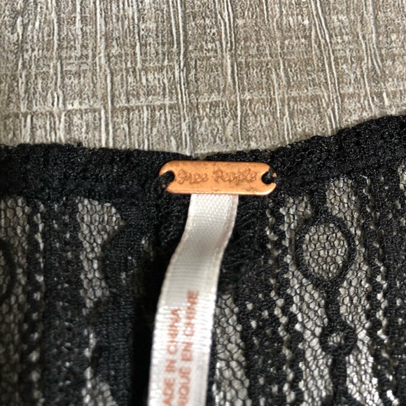 FREE PEOPLE Women’s Sheer Lace Top Black Size Small - Picture 3 of 6